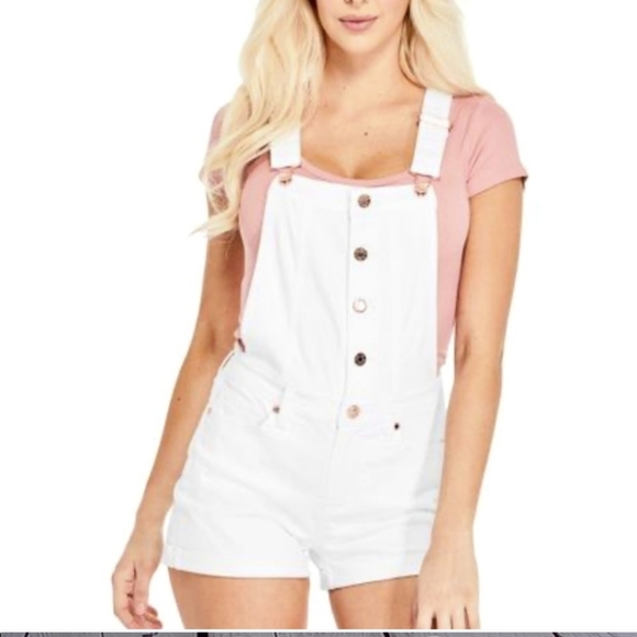 Guess Pants - Guess white short overalls